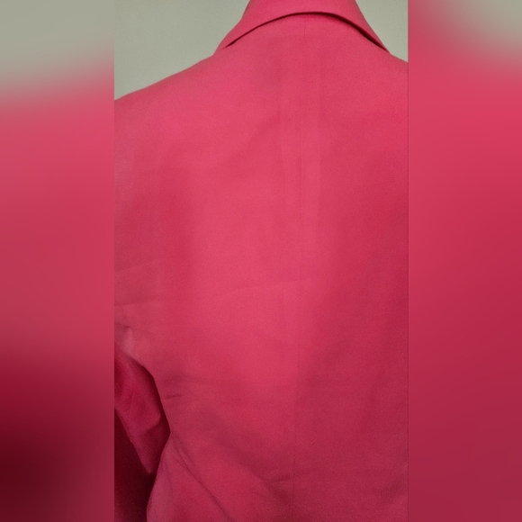 BISOU BISOU Hot pink single button closure blazer. Size Medium - Picture 11 of 11